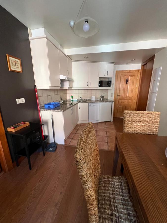Apartamentos Cuirgu フェレチョサ エクステリア 写真